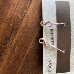 Petite infinity earrings